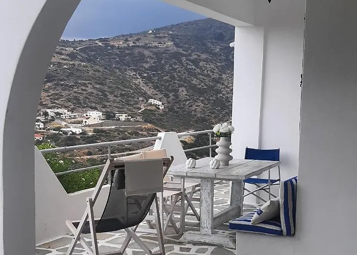 Margeo View House In Mpatsi, Andros * 바트시