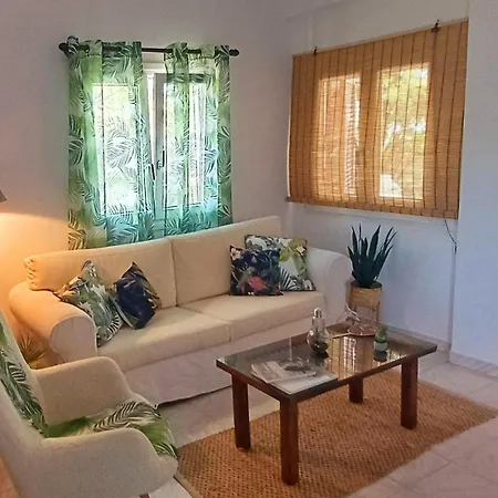 度假居 Margeo View House In Mpatsi, Andros *